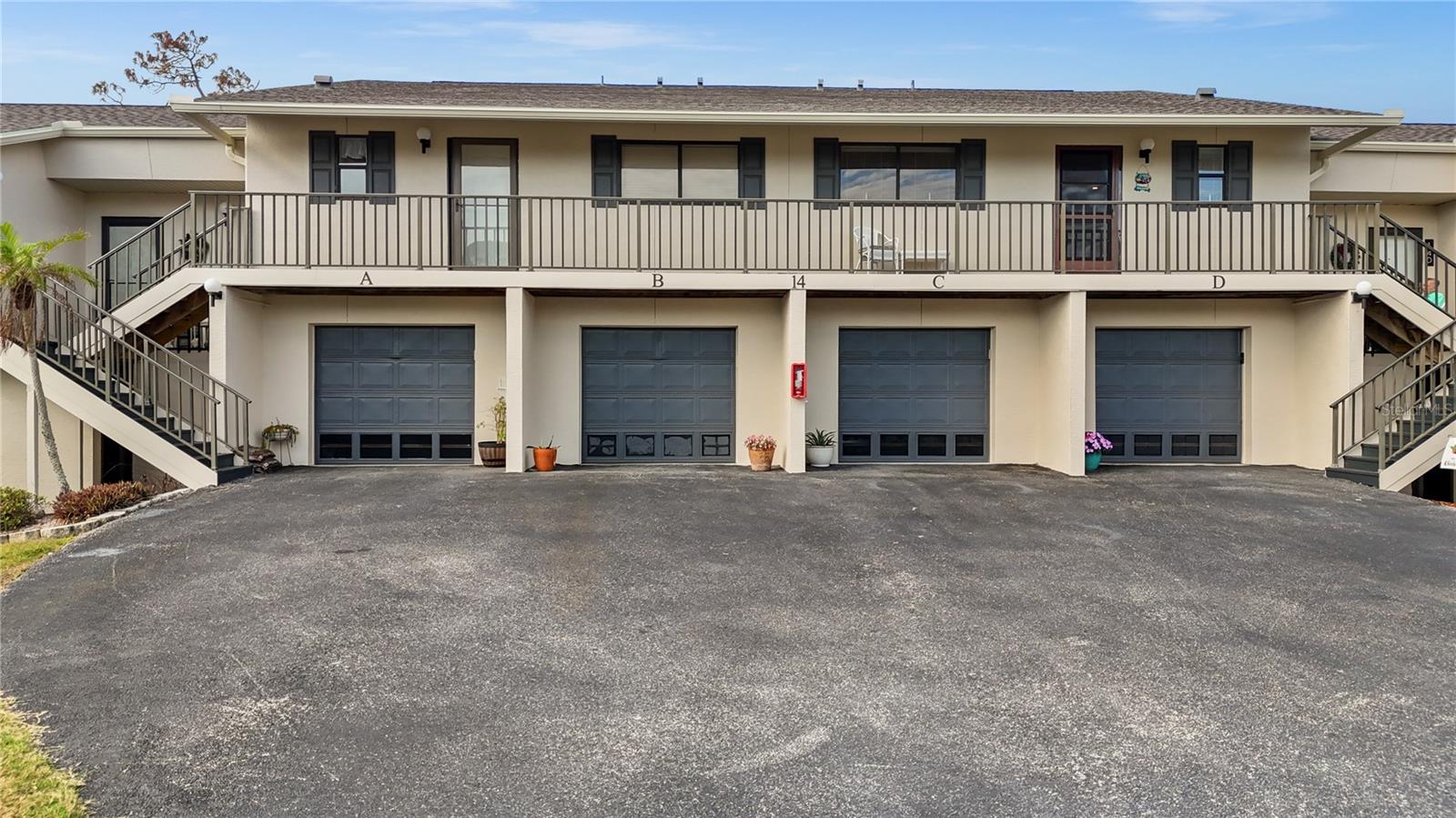 Image 23 of 37 For 4260 Placida Road 14c