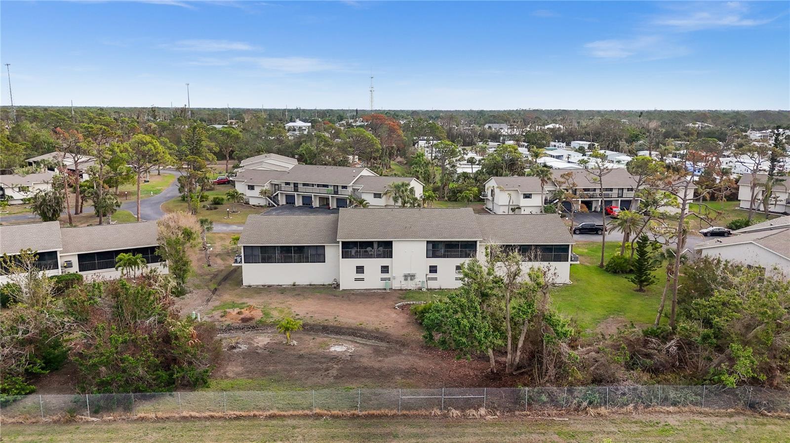 Image 26 of 37 For 4260 Placida Road 14c