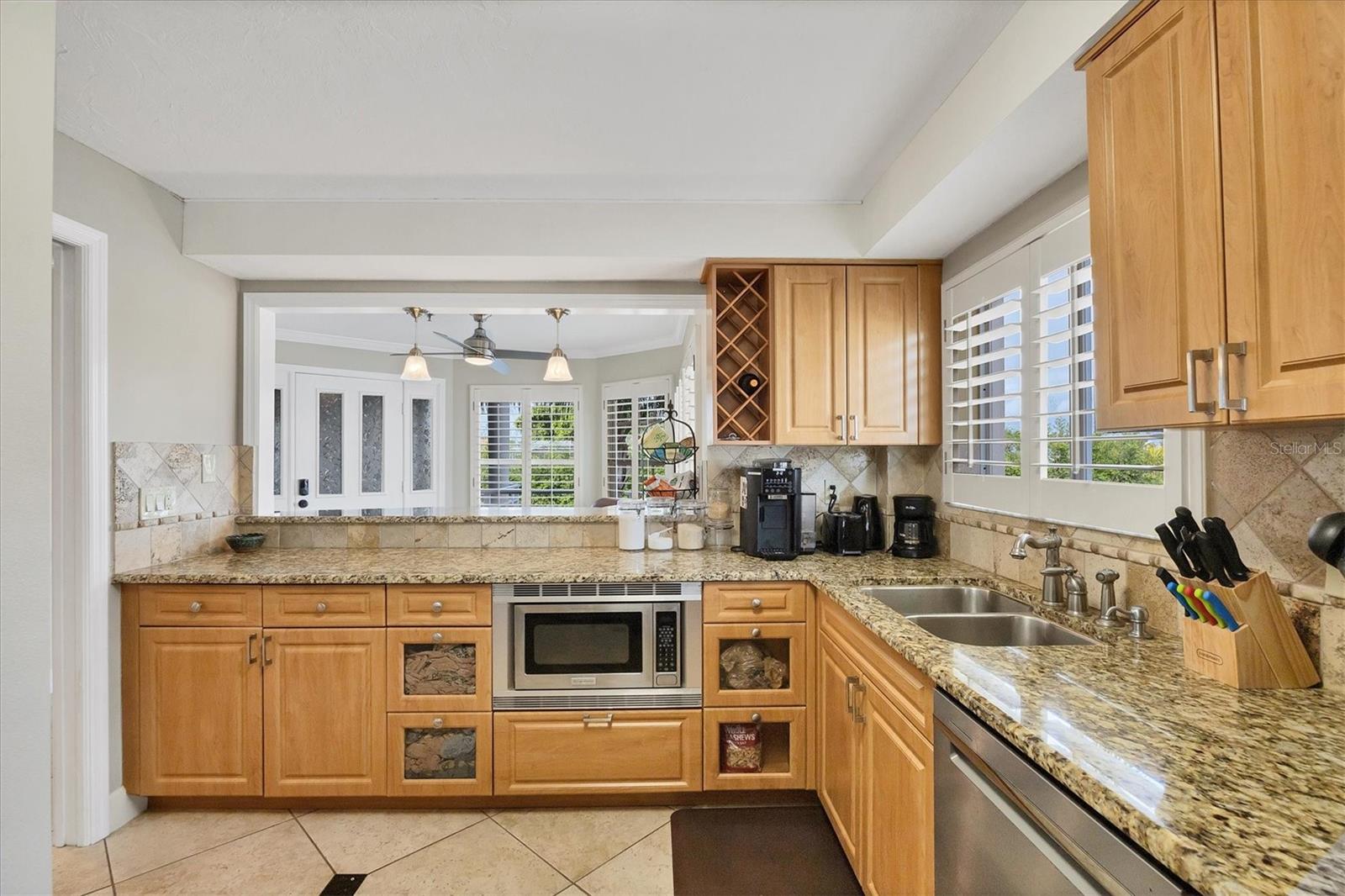 Image 14 of 58 For 11000 Placida Road 1601