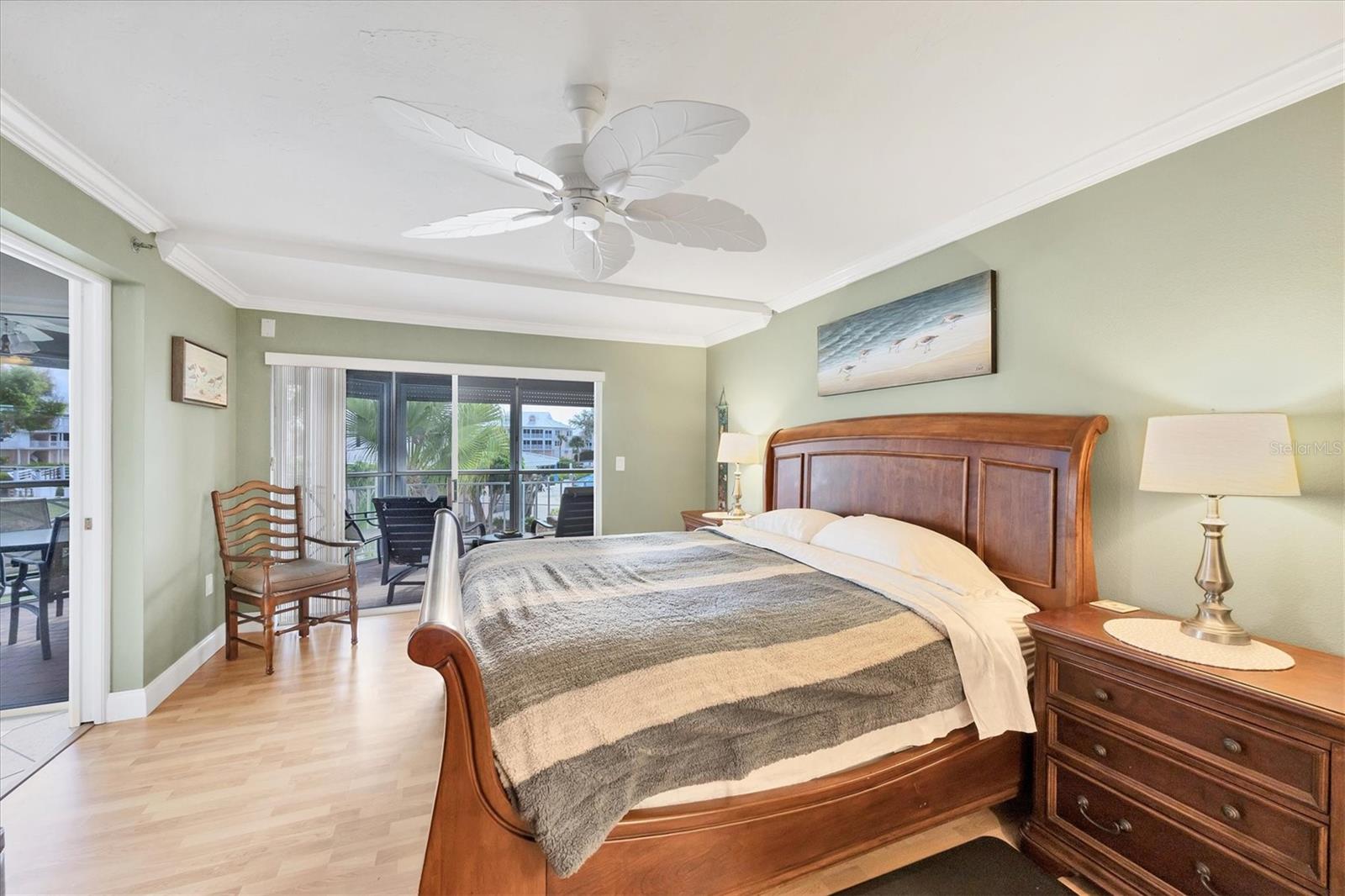 Image 16 of 58 For 11000 Placida Road 1601