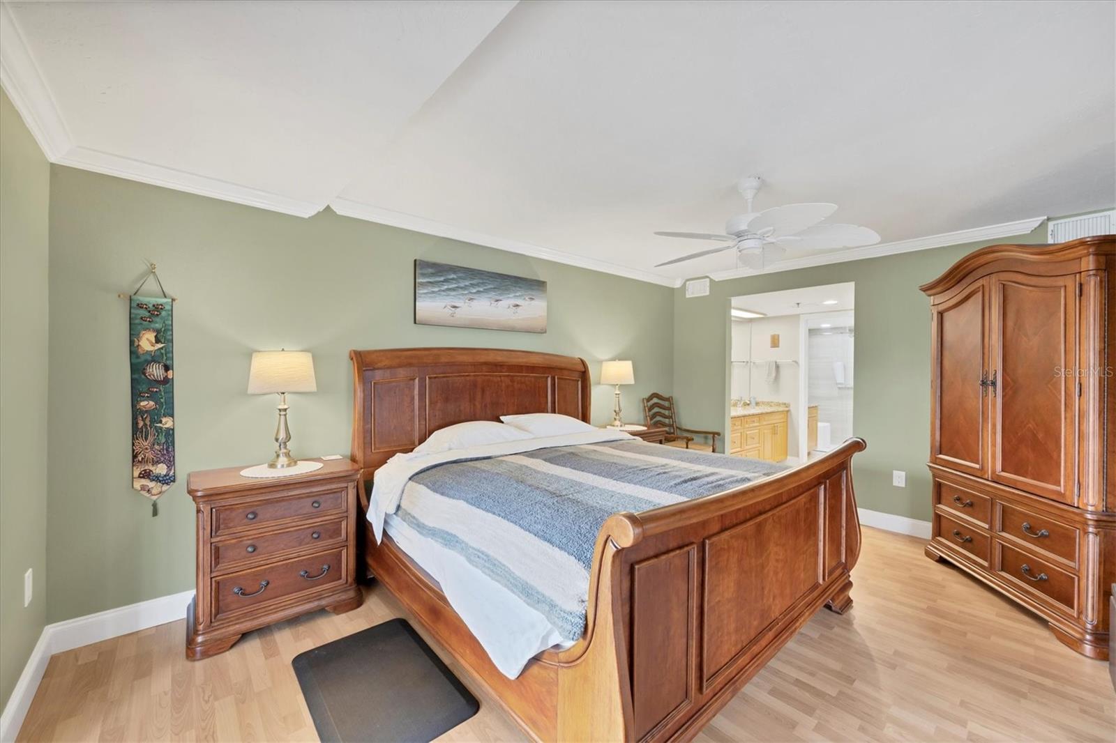 Image 18 of 58 For 11000 Placida Road 1601