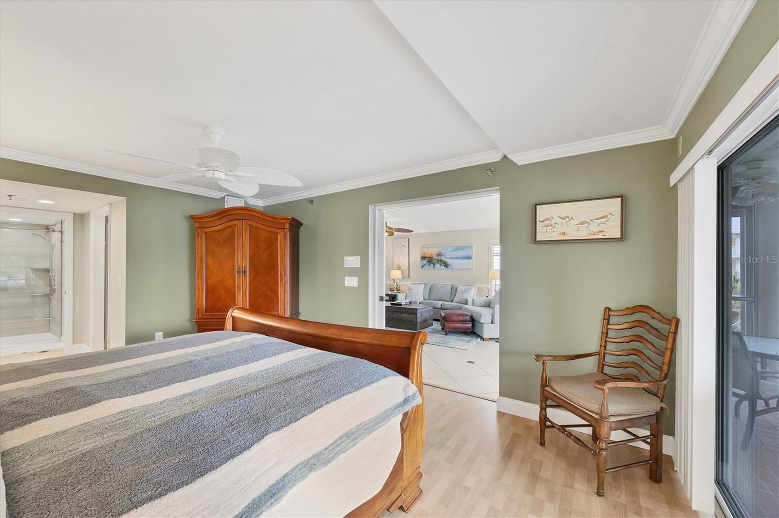 Image 19 of 58 For 11000 Placida Road 1601