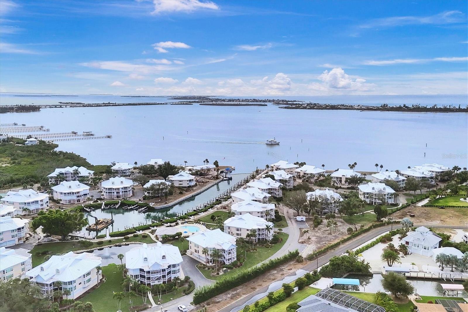 Image 31 of 58 For 11000 Placida Road 1601