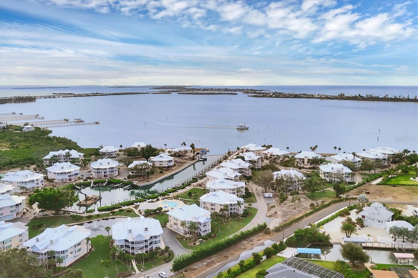 Image 32 of 58 For 11000 Placida Road 1601