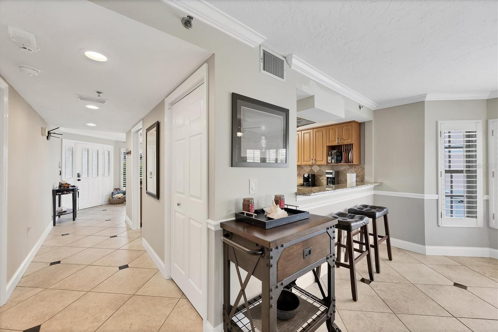 Image 6 of 58 For 11000 Placida Road 1601