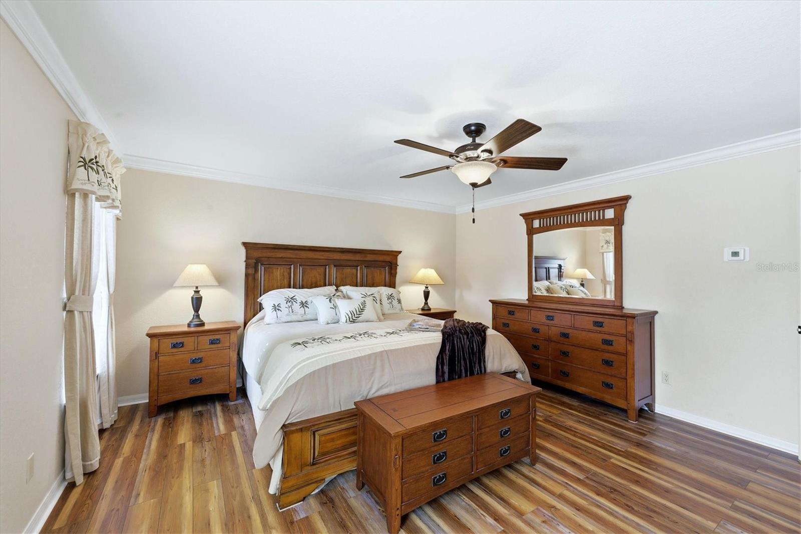 Image 20 of 40 For 3492 Discovery Drive