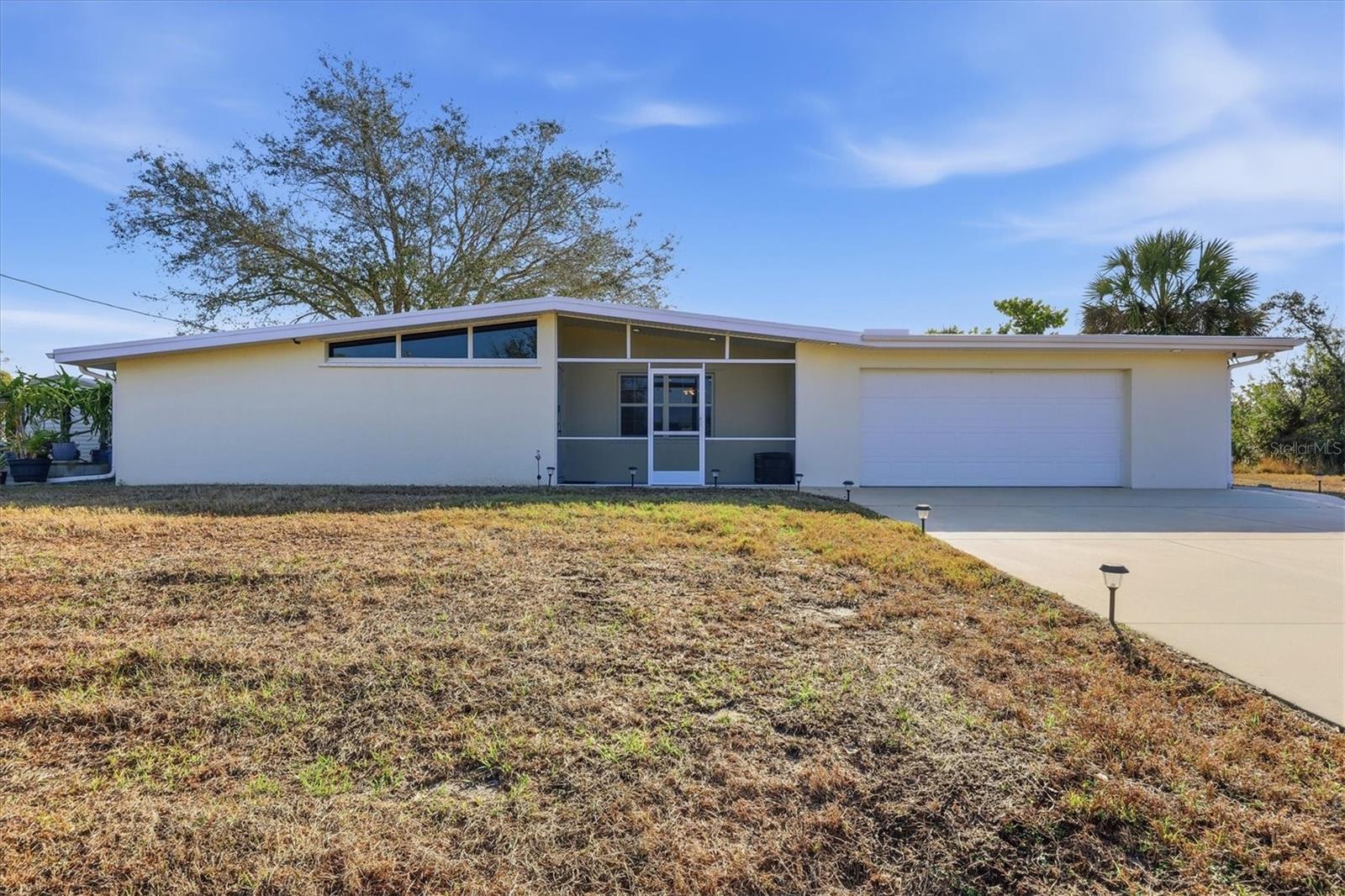 Image 3 of 40 For 3492 Discovery Drive