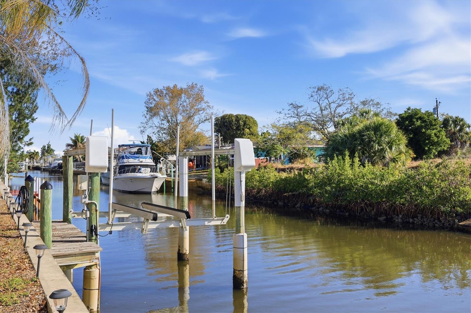 Image 35 of 40 For 3492 Discovery Drive