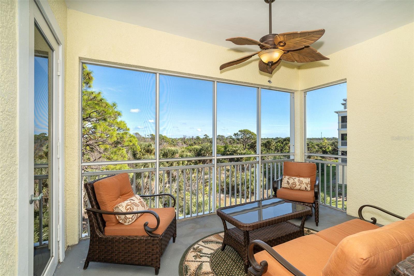 Image 16 of 48 For 8561 Amberjack Circle 203