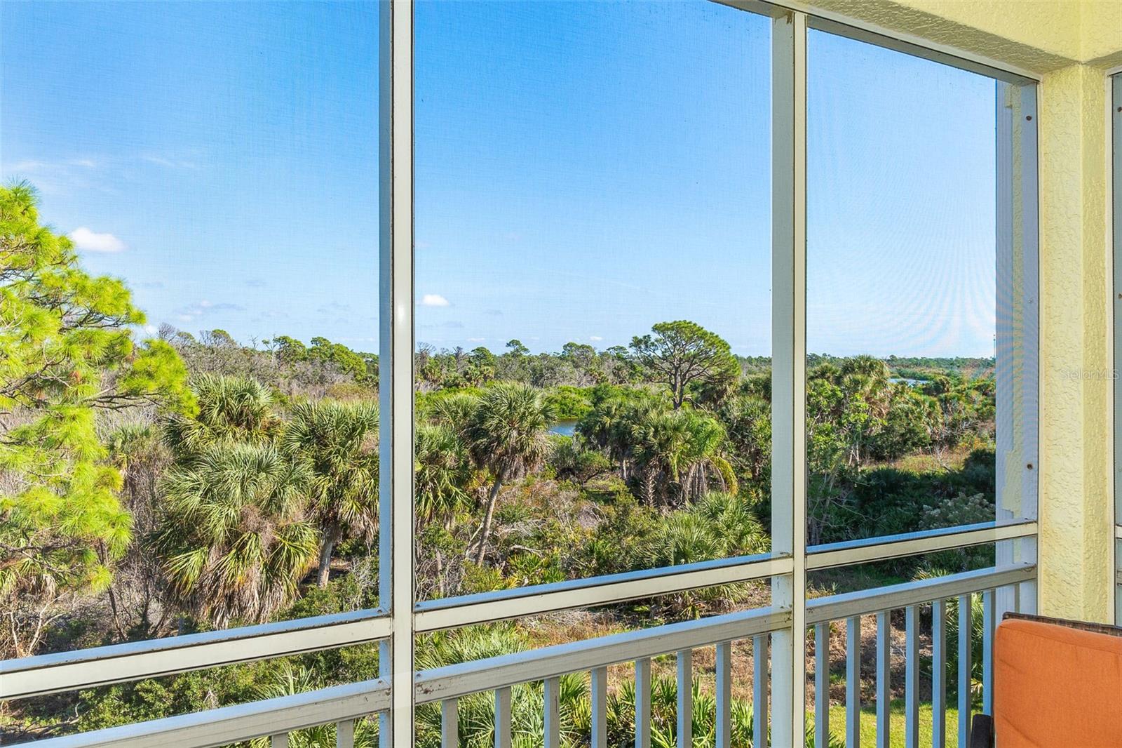 Image 17 of 48 For 8561 Amberjack Circle 203