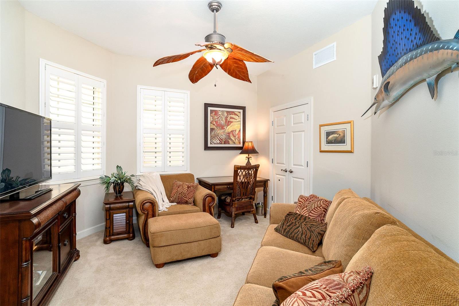 Image 26 of 48 For 8561 Amberjack Circle 203