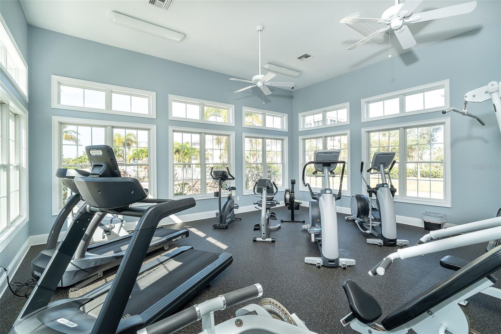 Image 33 of 48 For 8561 Amberjack Circle 203