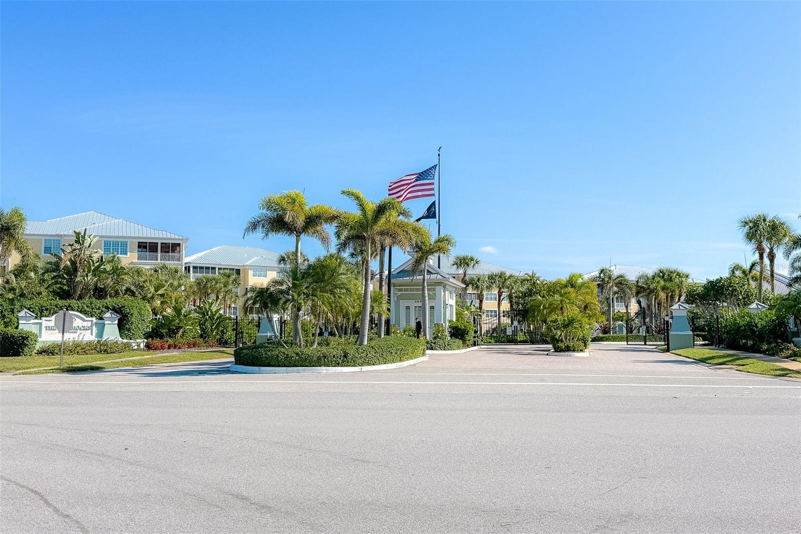 Image 42 of 48 For 8561 Amberjack Circle 203