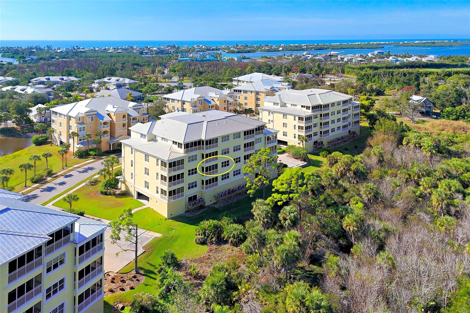 Image 44 of 48 For 8561 Amberjack Circle 203