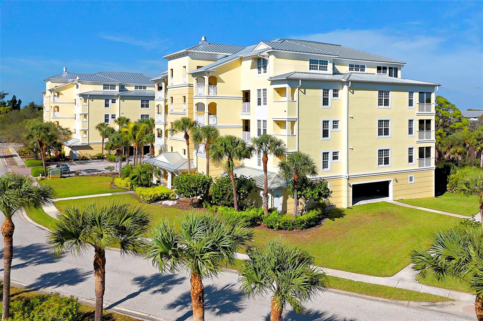 Image 46 of 48 For 8561 Amberjack Circle 203