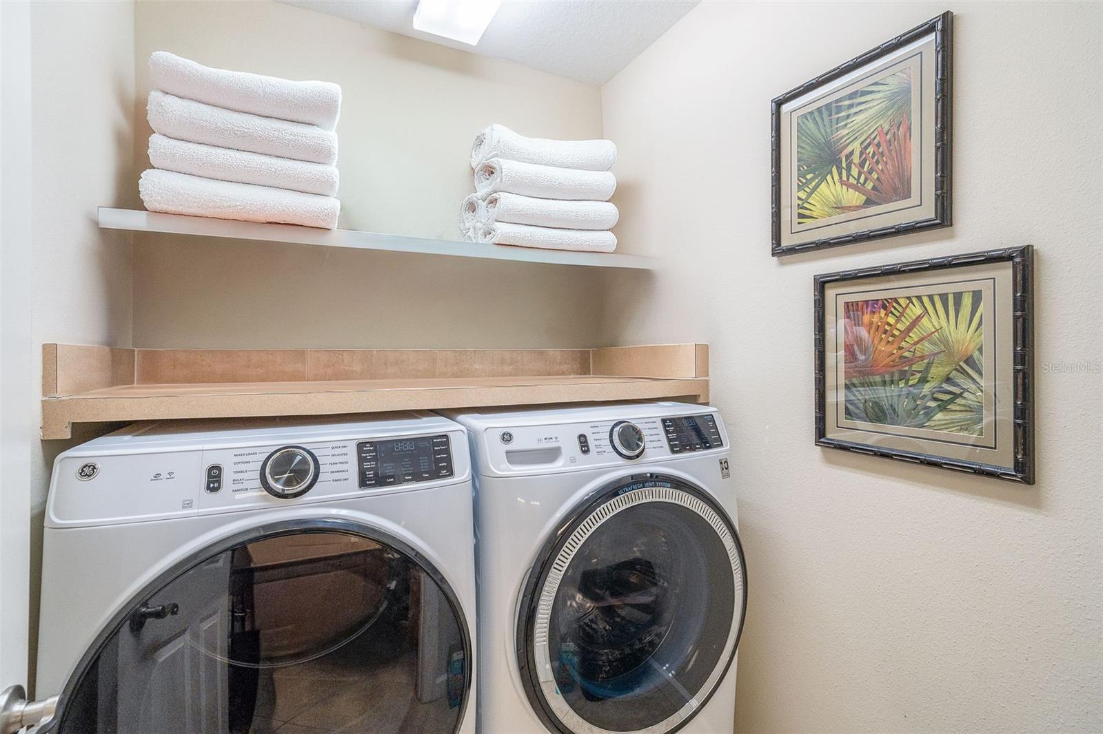 Image 9 of 48 For 8561 Amberjack Circle 203