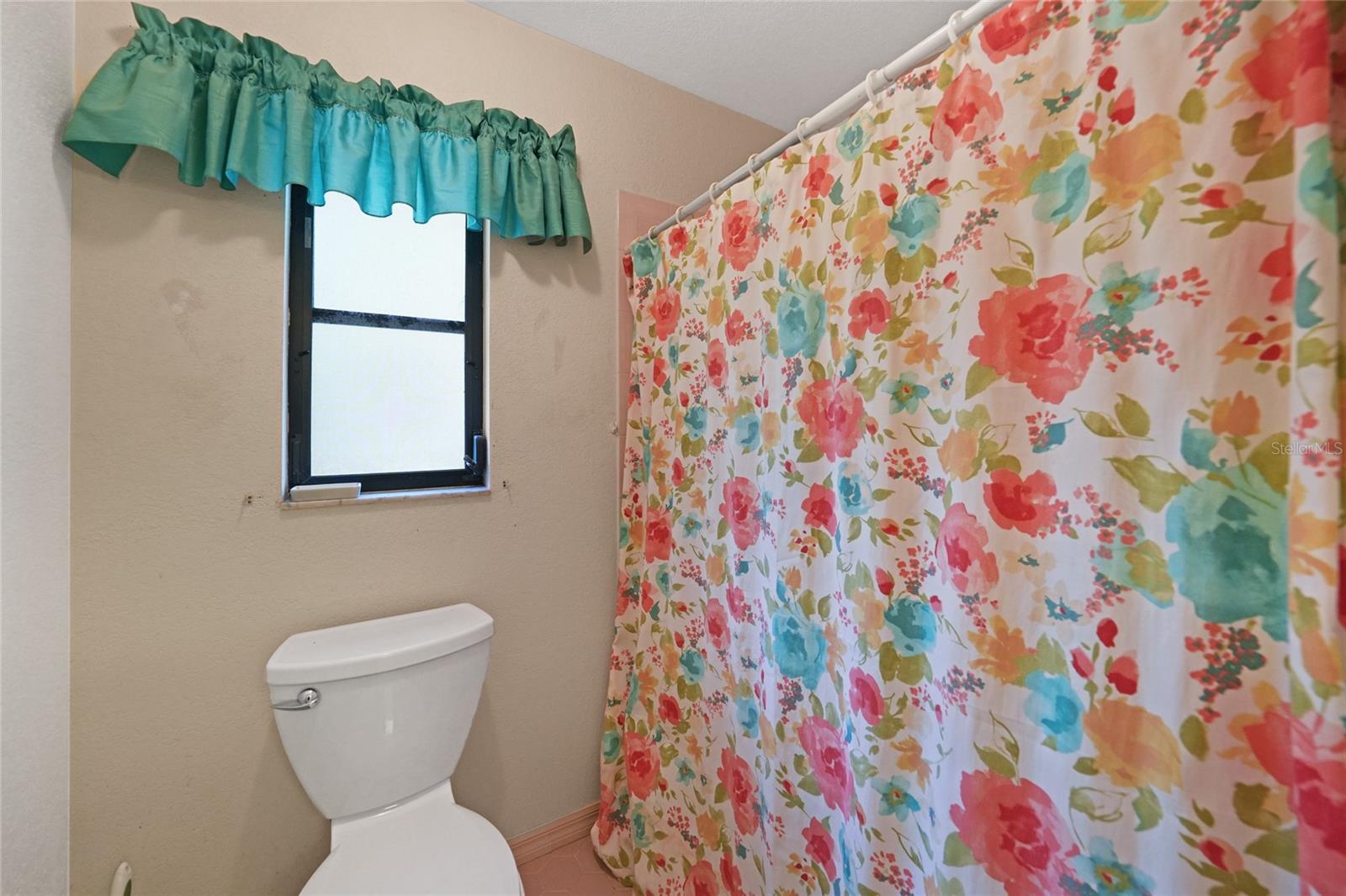 Image 25 of 54 For 22422 Blanchard Avenue