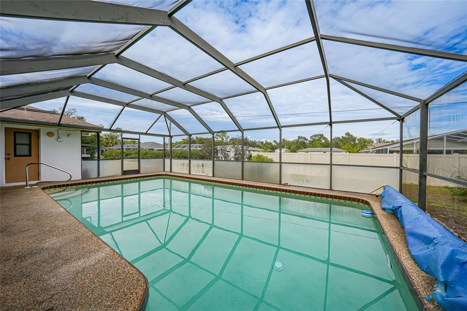 Image 39 of 54 For 22422 Blanchard Avenue