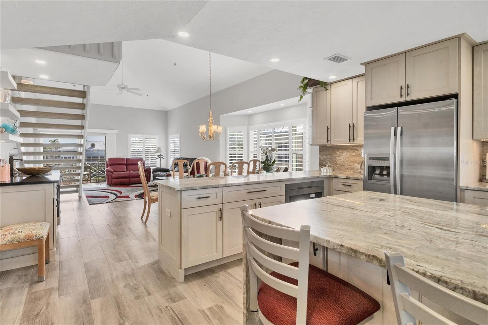 Image 9 of 42 For 11000 Placida Road 1604