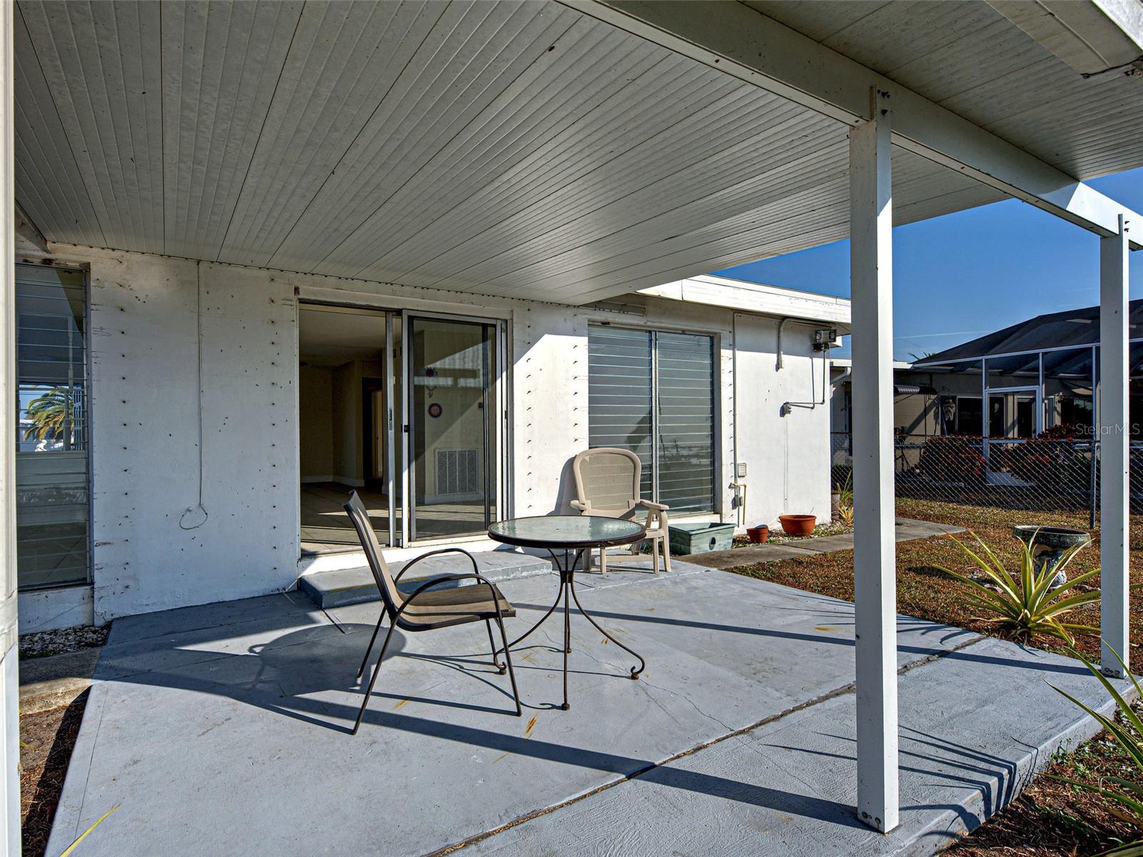 Image 29 of 37 For 534 Lindley Terrace