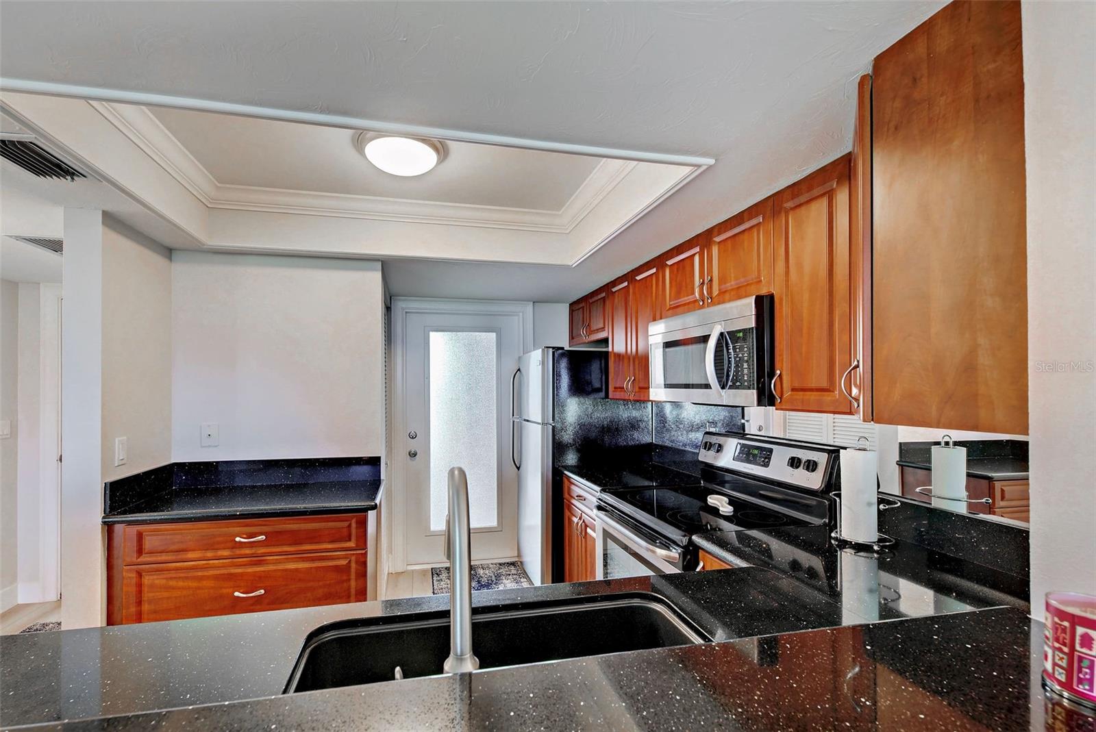 Image 15 of 67 For 1100 Tarpon Center Drive 102b