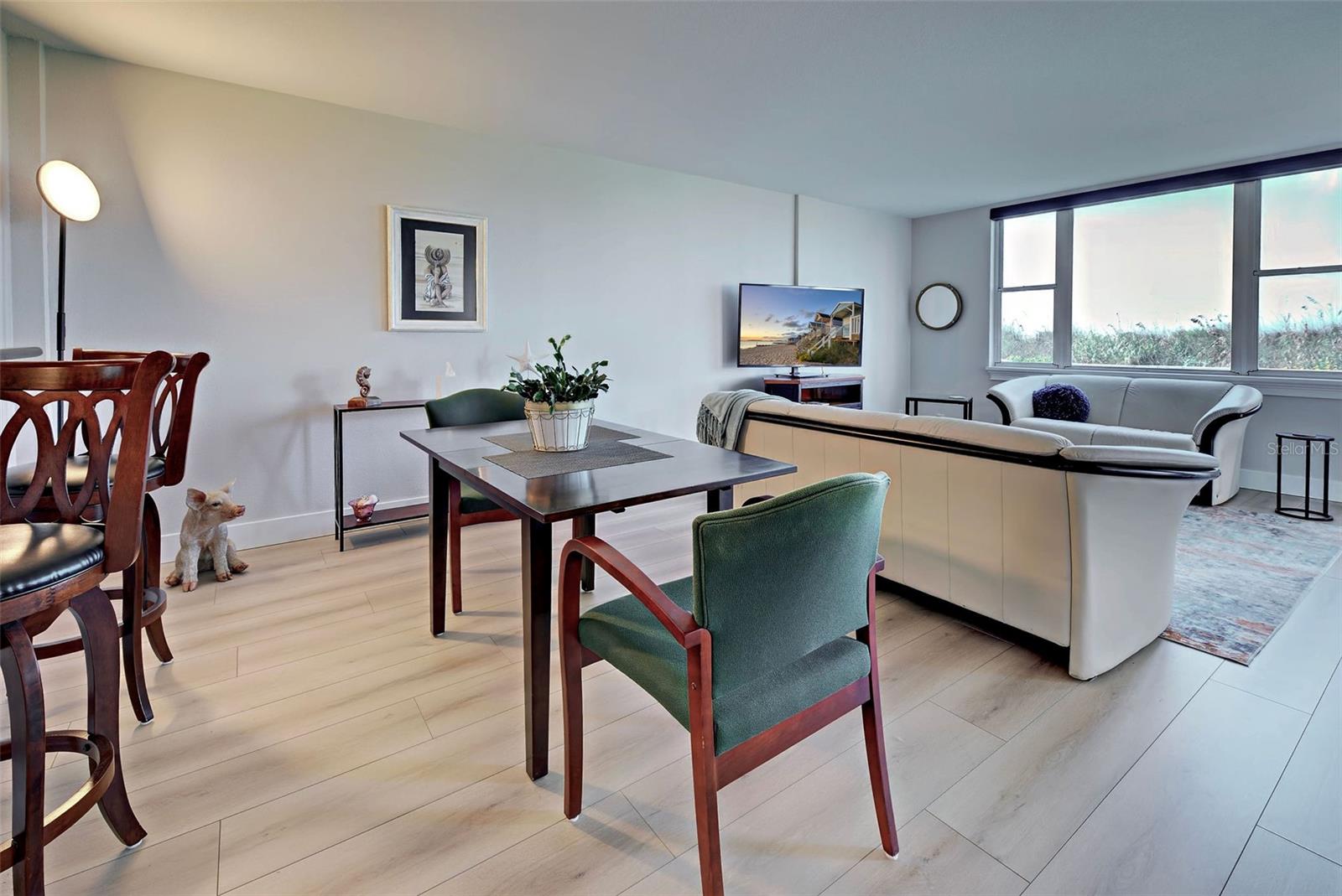 Image 17 of 67 For 1100 Tarpon Center Drive 102b