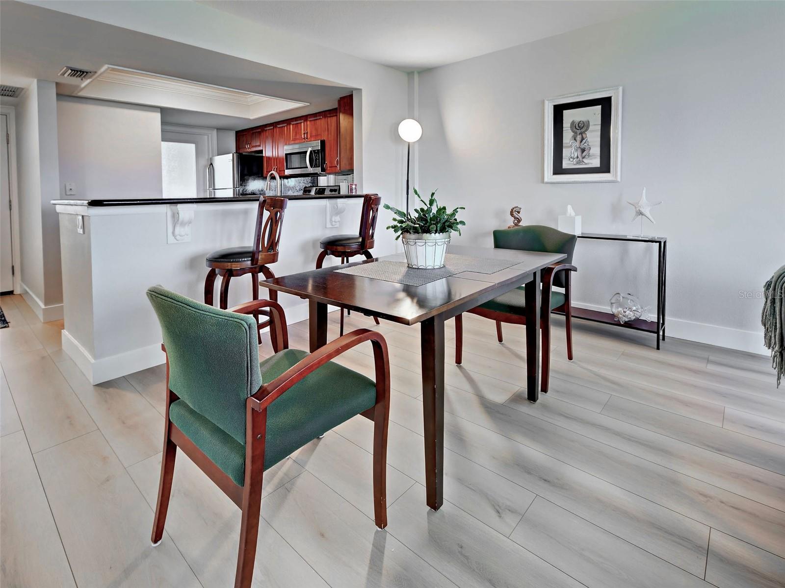 Image 18 of 67 For 1100 Tarpon Center Drive 102b