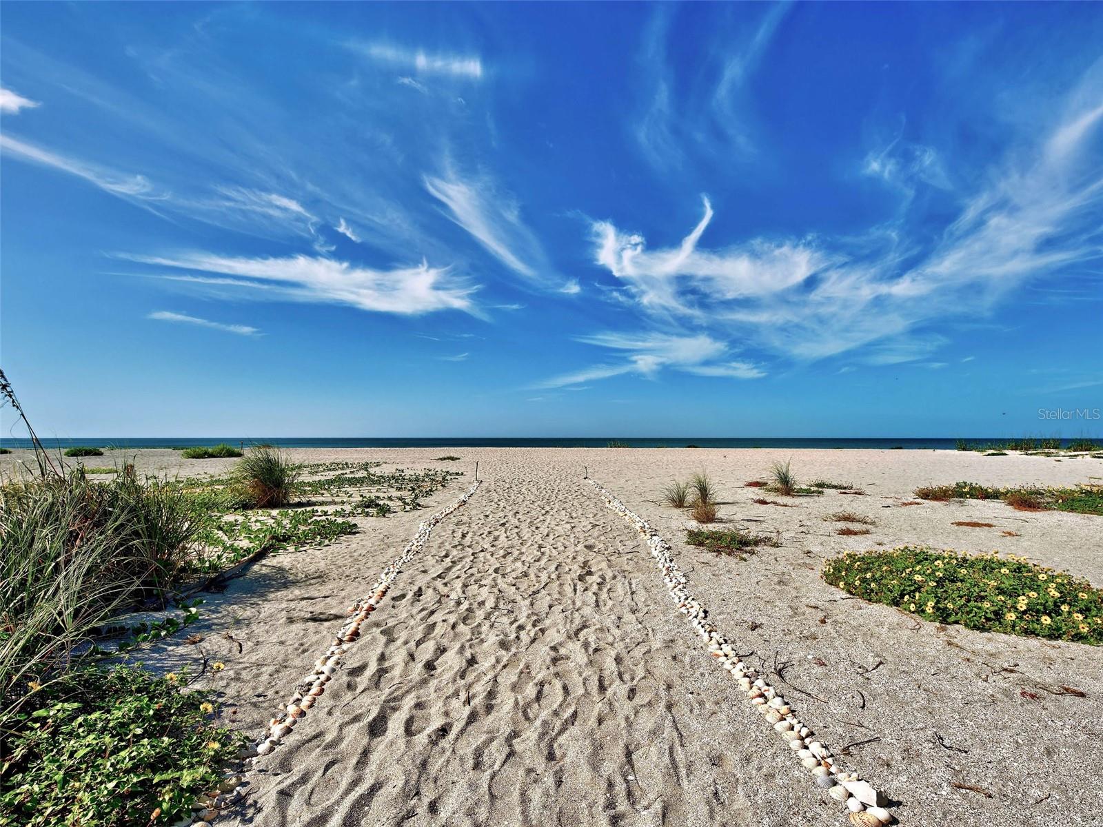 Image 3 of 67 For 1100 Tarpon Center Drive 102b