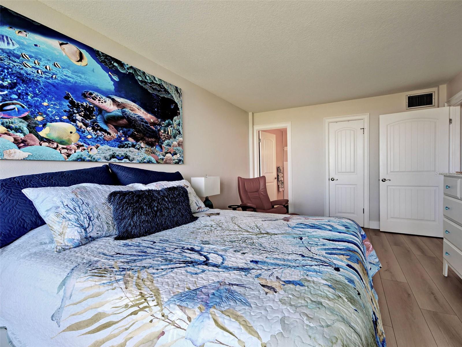 Image 32 of 67 For 1100 Tarpon Center Drive 102b