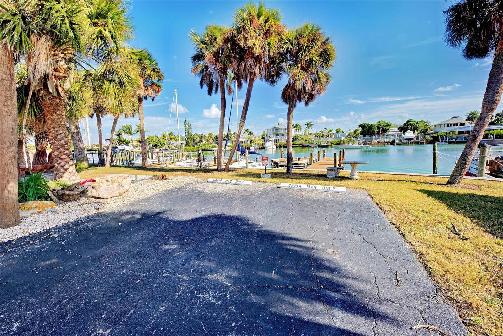 Image 43 of 67 For 1100 Tarpon Center Drive 102b