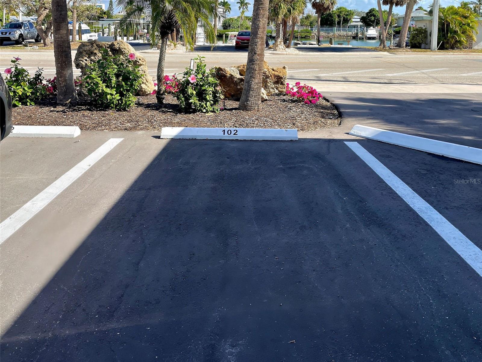 Image 47 of 67 For 1100 Tarpon Center Drive 102b