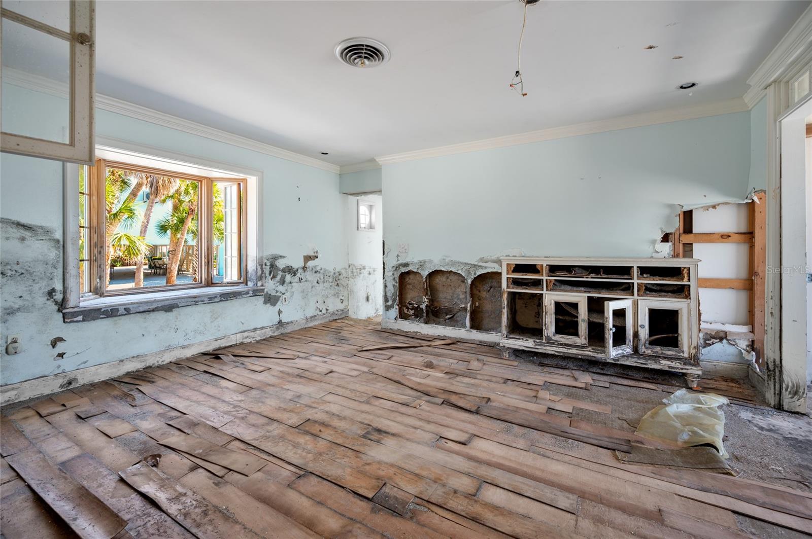 Image 10 of 28 For 3030 Beach Road C