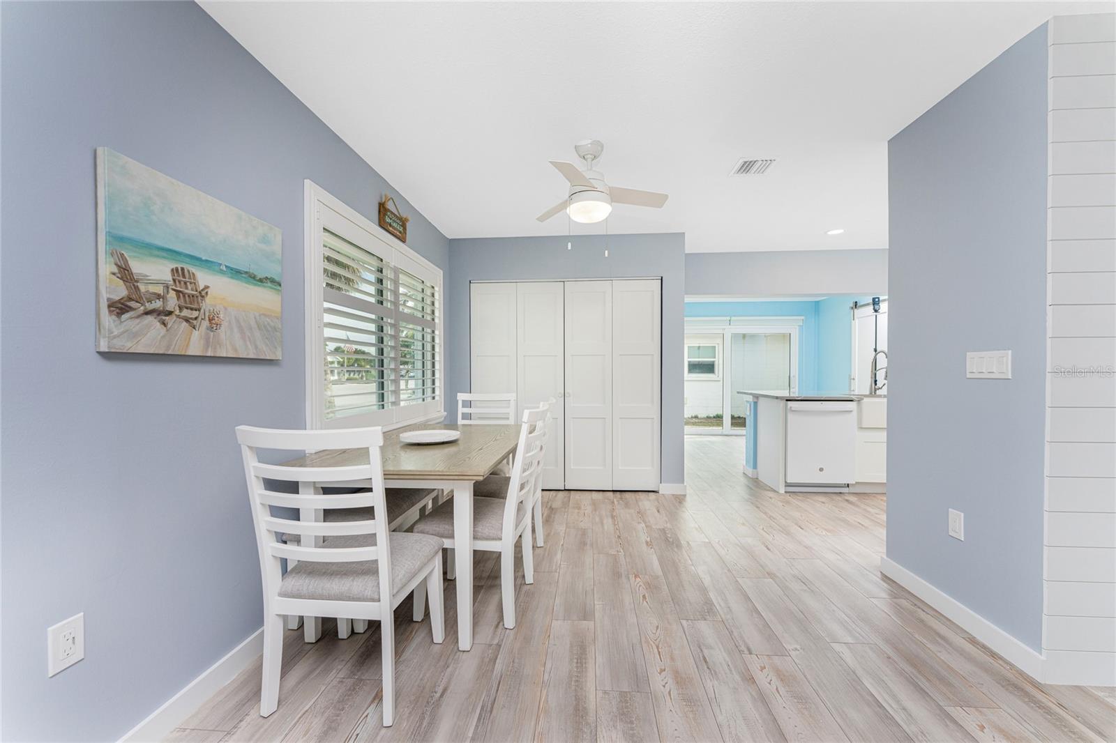 Image 18 of 56 For 1977 Beach Road 3