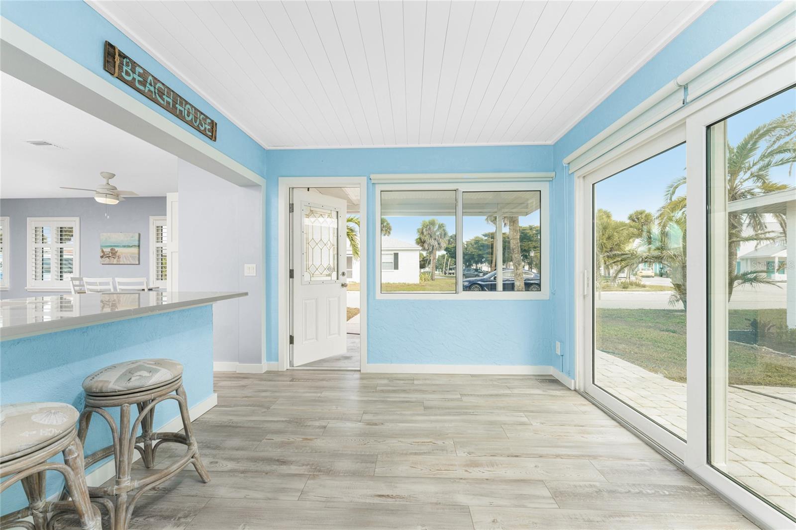 Image 26 of 56 For 1977 Beach Road 3