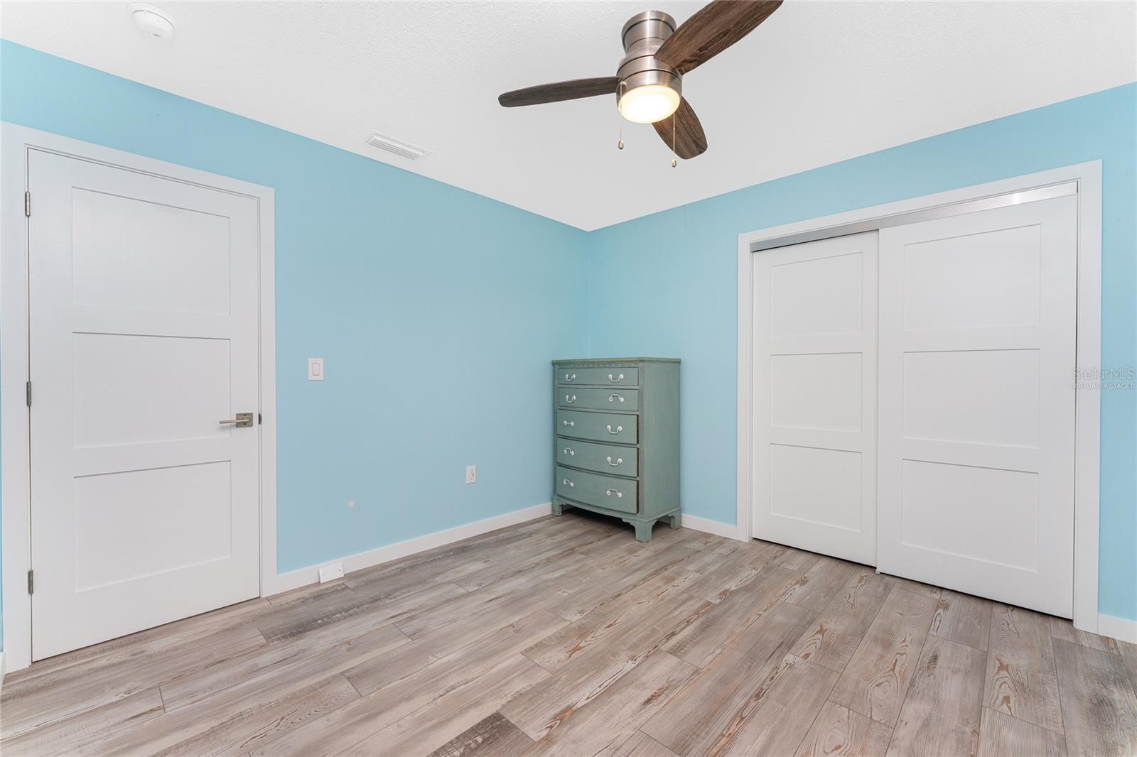 Image 39 of 56 For 1977 Beach Road 3