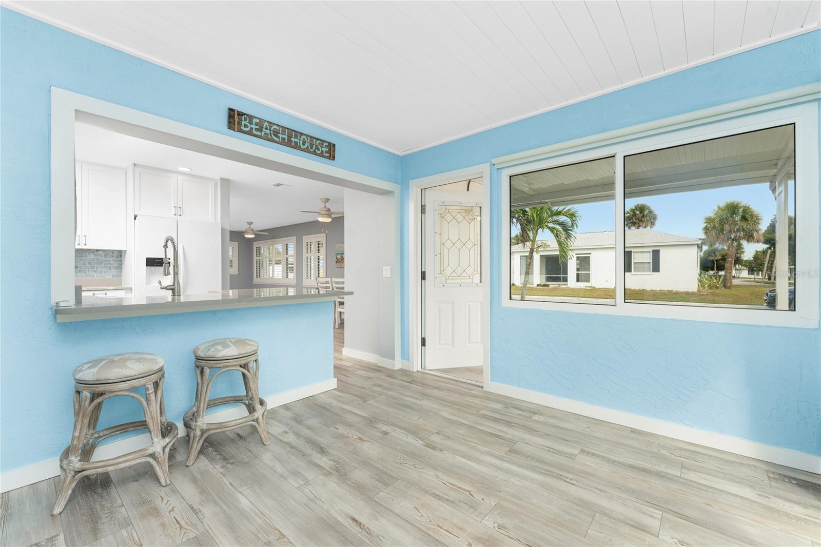 Image 4 of 56 For 1977 Beach Road 3