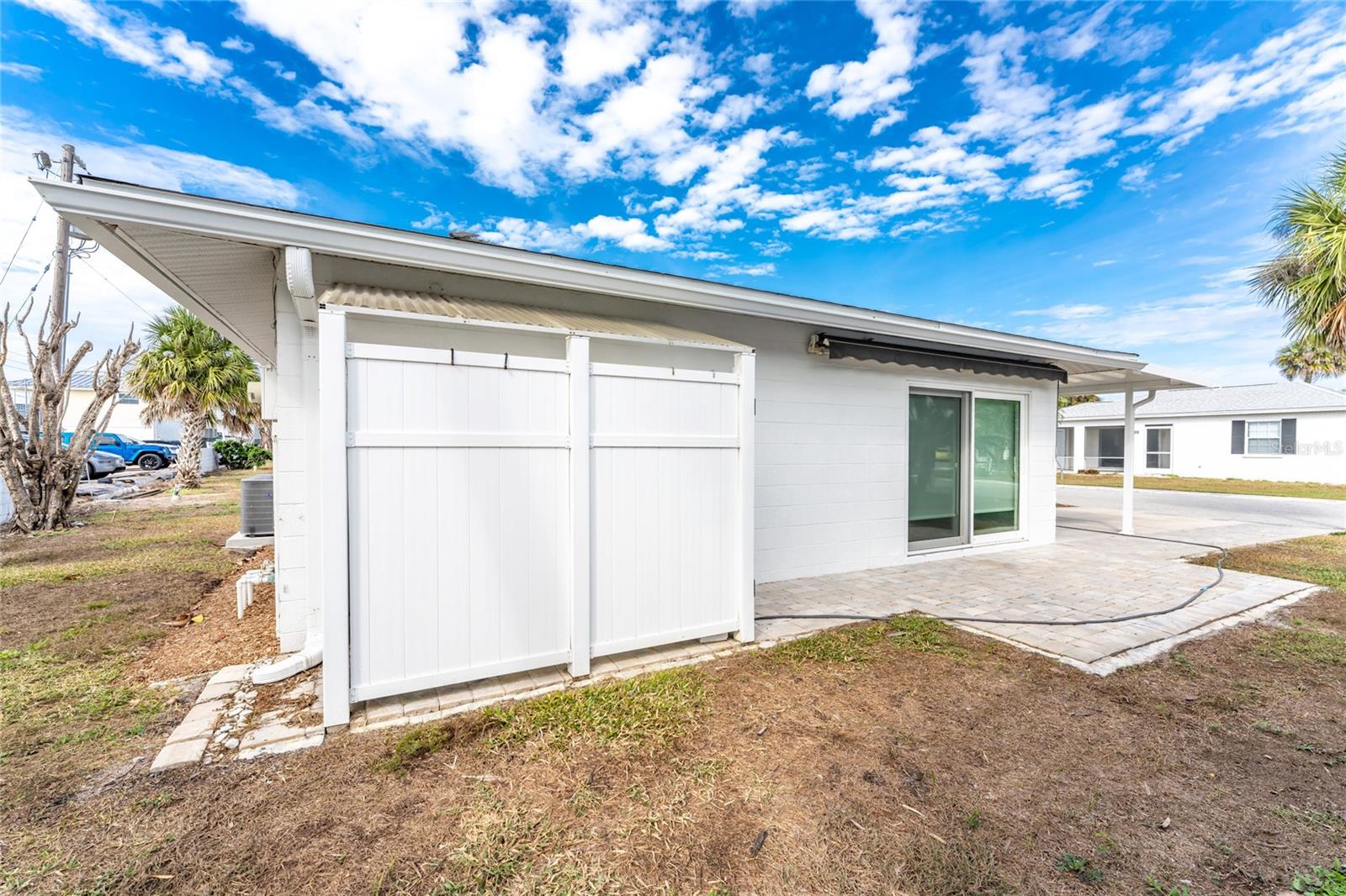 Image 44 of 56 For 1977 Beach Road 3