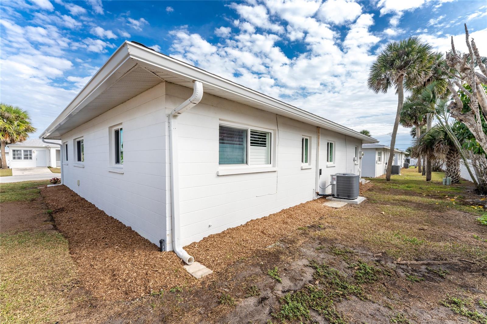 Image 45 of 56 For 1977 Beach Road 3