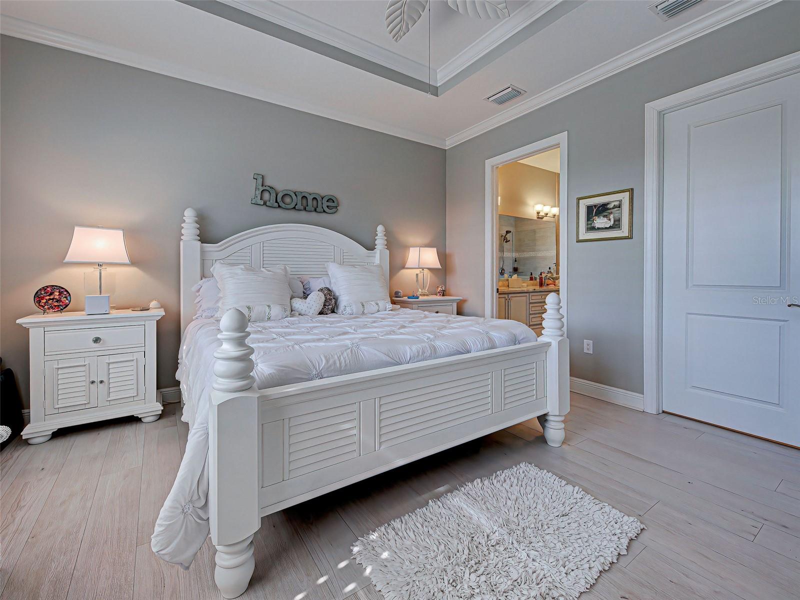 Image 33 of 100 For 10353 Crooked Creek Drive