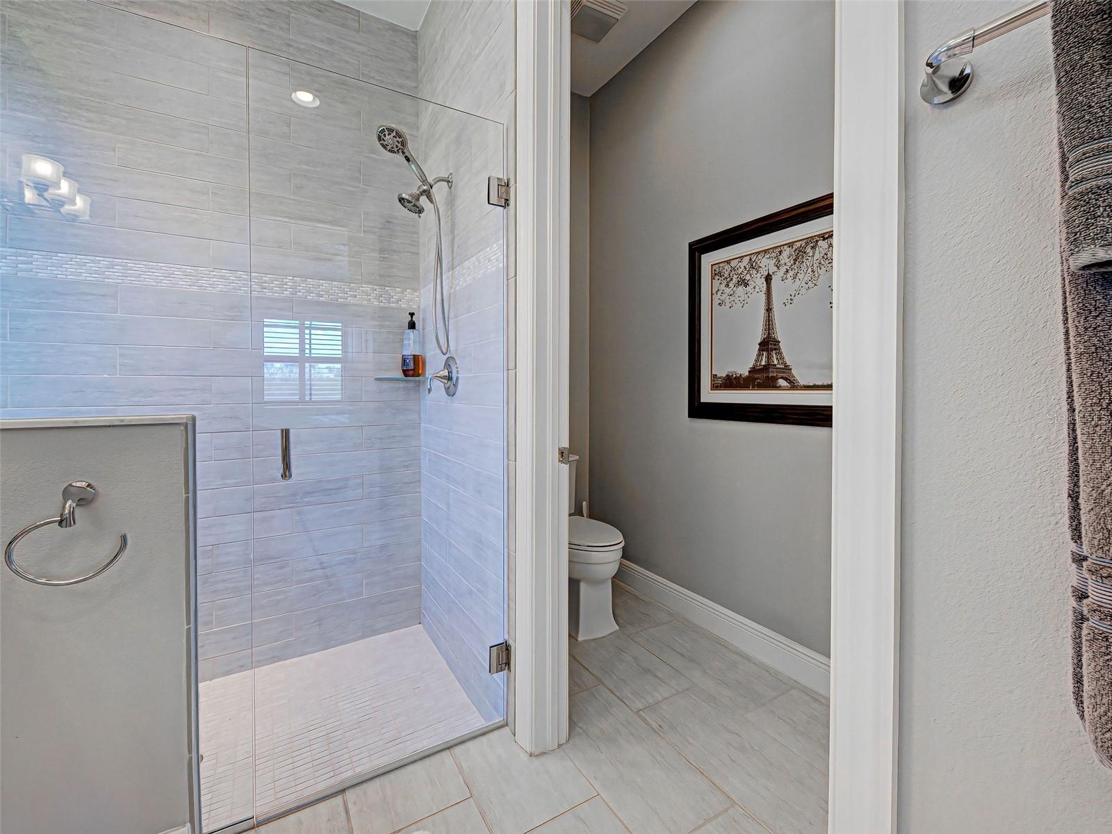 Image 38 of 100 For 10353 Crooked Creek Drive