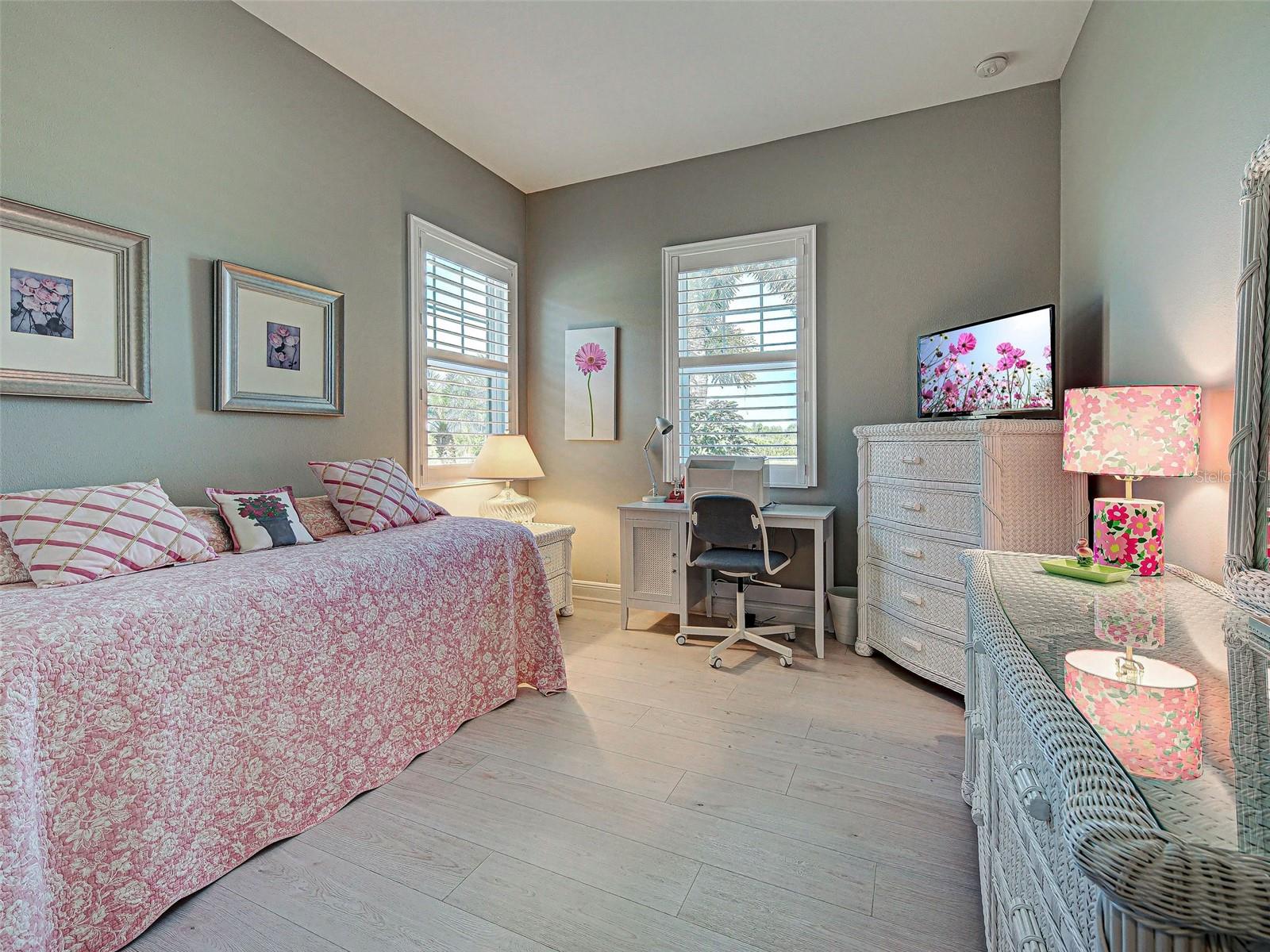 Image 48 of 100 For 10353 Crooked Creek Drive