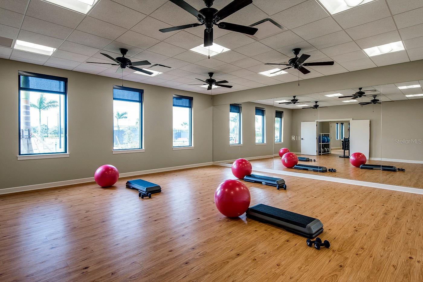 Image 64 of 100 For 10353 Crooked Creek Drive