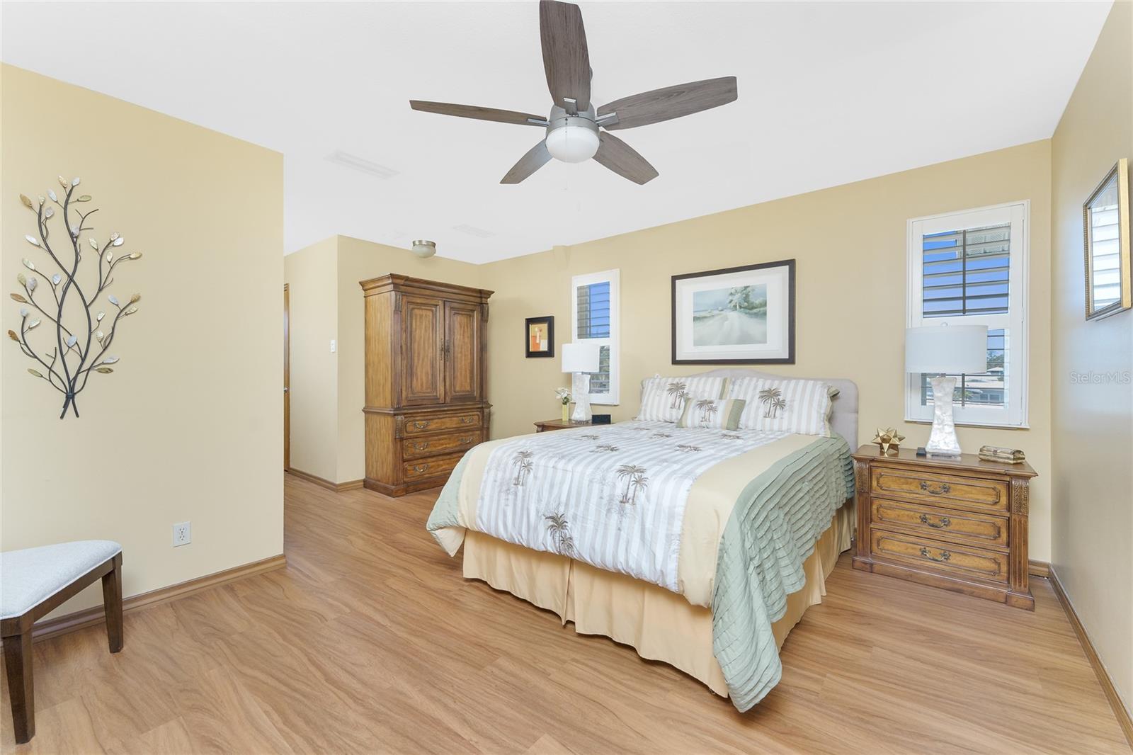 Image 18 of 45 For 1052 Newton Street