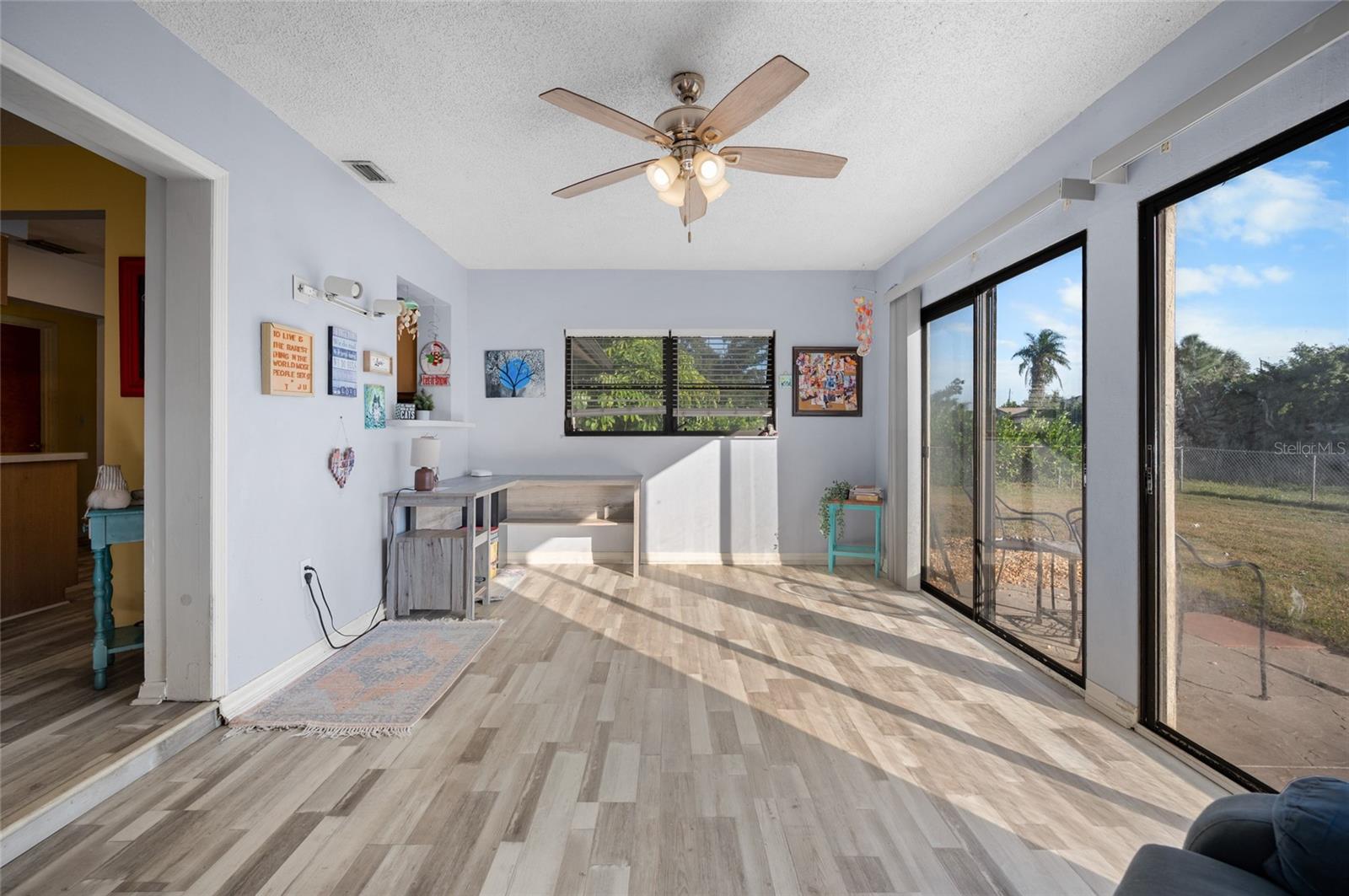 Image 10 of 30 For 10193 Barker Avenue