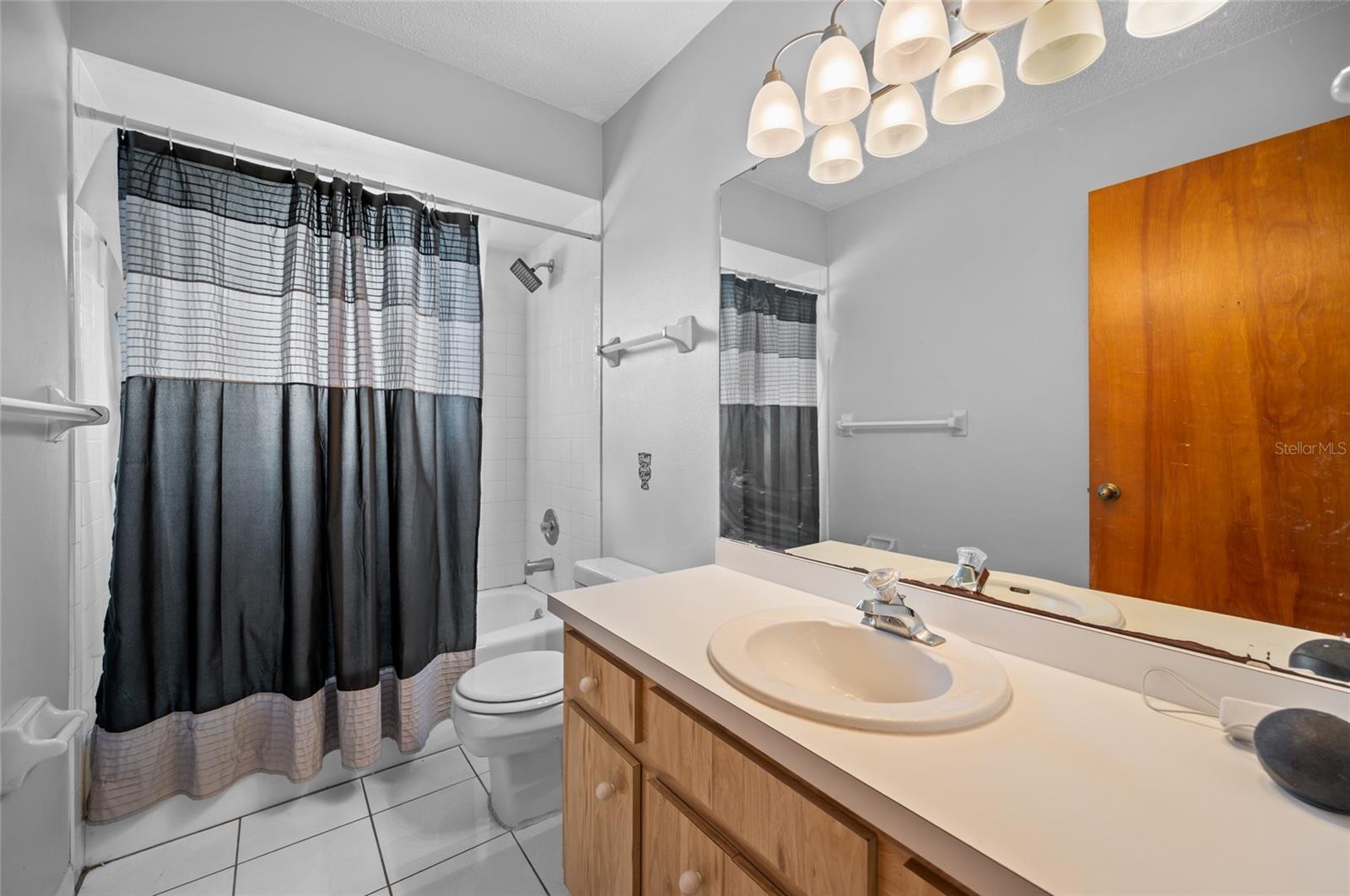 Image 17 of 30 For 10193 Barker Avenue