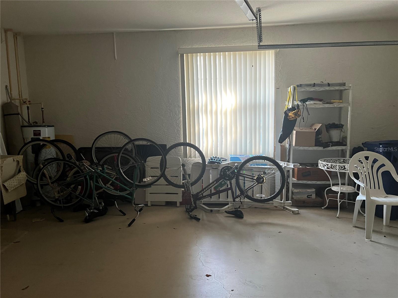 Image 26 of 42 For 858 Tartan Drive 858