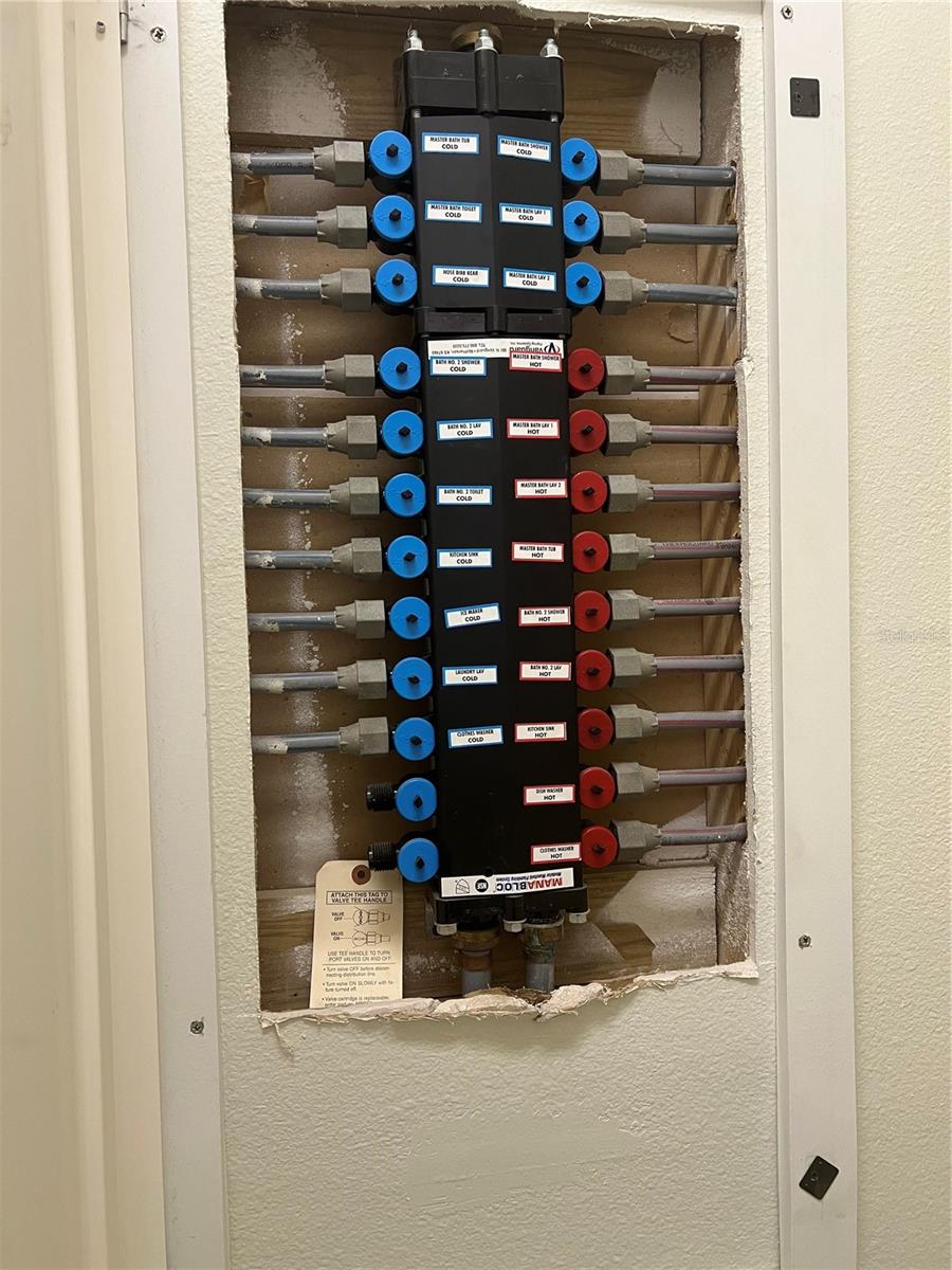 Image 40 of 42 For 858 Tartan Drive 858