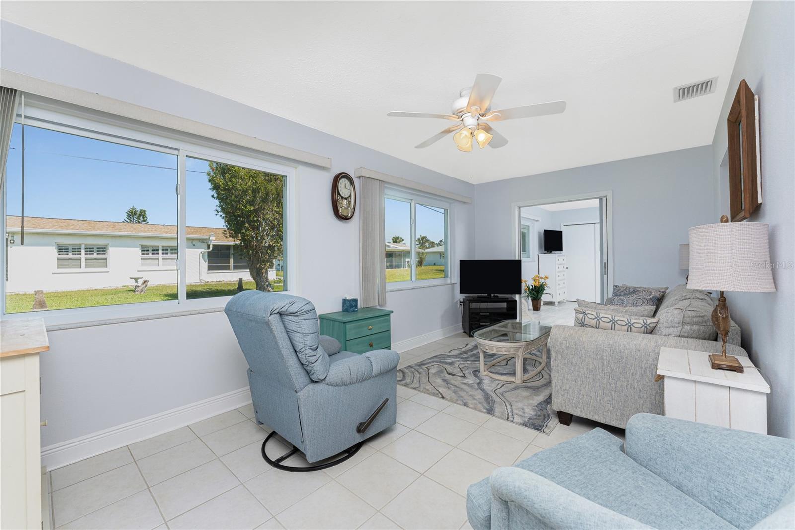 Image 17 of 55 For 1720 Florence Avenue