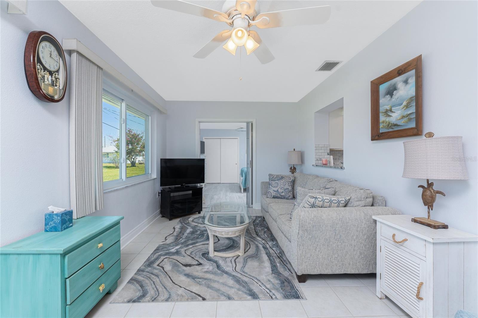 Image 18 of 55 For 1720 Florence Avenue