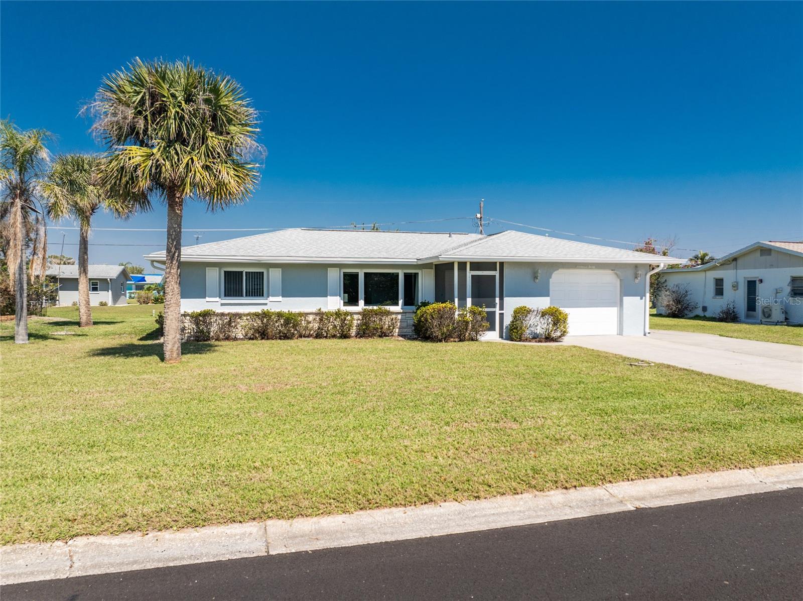 Image 43 of 55 For 1720 Florence Avenue